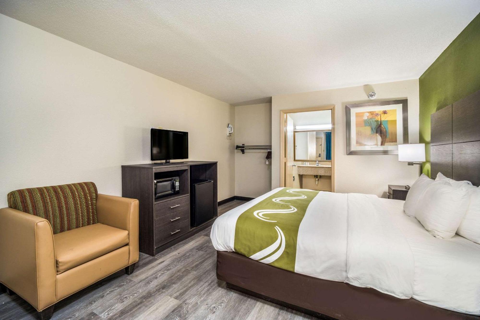 Quality Inn Columbia Airport West Columbia Bagian luar foto