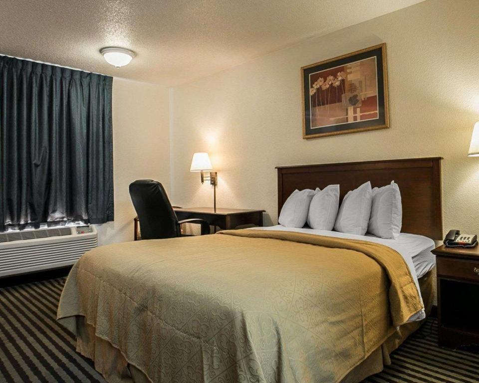 Quality Inn Columbia Airport West Columbia Bagian luar foto