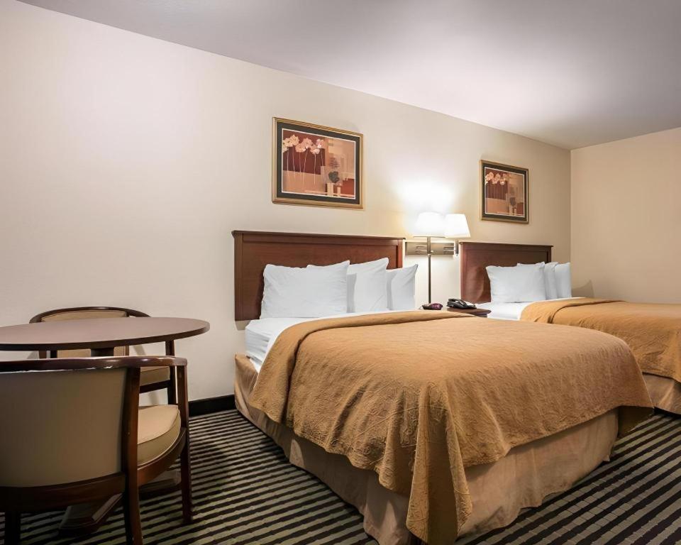 Quality Inn Columbia Airport West Columbia Bagian luar foto